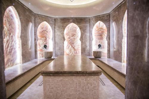 فندق وسبا شاهداق