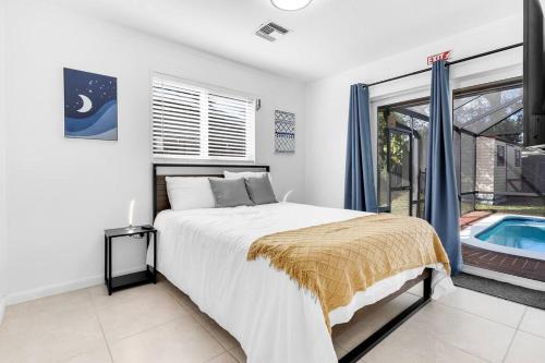Cheerful 4 Bedrooms house with Pool and Game Room in Pembroke Pines
