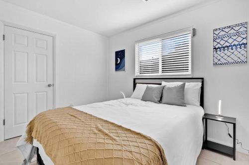 Cheerful 4 Bedrooms house with Pool and Game Room in Hollywood, USA