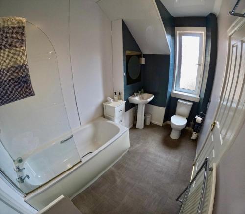 Hunters Guest House - image 14