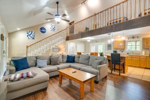 . Cozy Tennessee Lake House w/ Grill & Fire Pit!