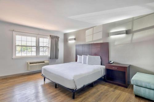Motel 6-Falls Church, VA - Arlington Boulevard in Falls Church, USA