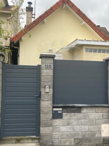 Petite maison climatisée (Petite maison climatisee) in Боньойл-сюр-Марн