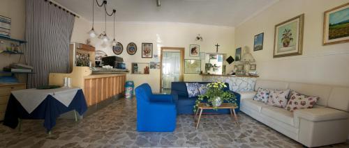 Előcsarnok, Albergo Pensione San Michele in Mattinata