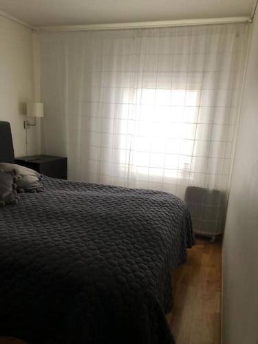 Spacious Waterfront Apartment with Free Parking - upgraded 2024