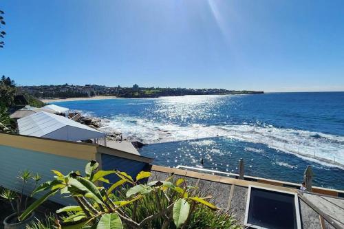 Watch The Sunrise Over Coogee 2 Bedrooms+Garage