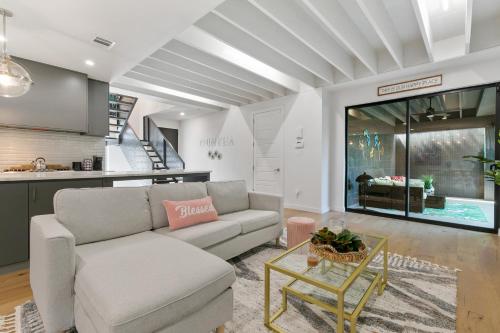 EastVillage Signature Villas by Dunyha