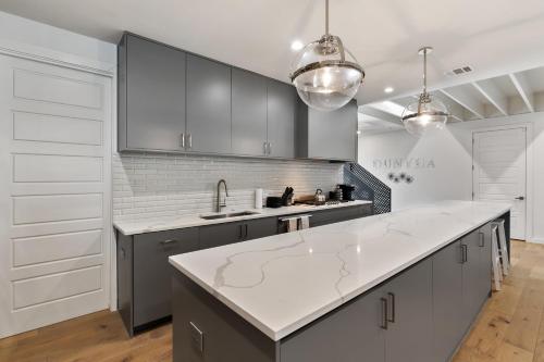 EastVillage Signature Villas by Dunyha - 주방