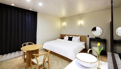 Hotel Intro Chuncheon