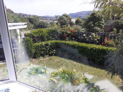 New, Cosy & Private 1-Bedroom & Living Flat in Porirua