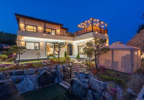 Dignitas Luxury Villa in Gangneung-si
