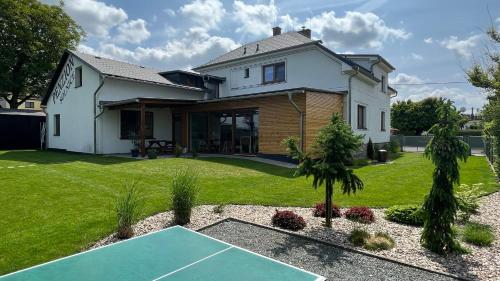 B&B Solnice - Penzion 411 - Bed and Breakfast Solnice