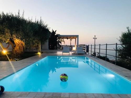 Villa Sicily, gorgeous villas with Private Pool, near Cefalu'