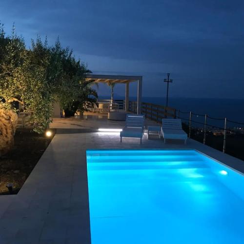 Villa Sicily, gorgeous villas with Private Pool, near Cefalu'