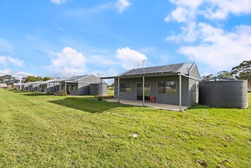 Glenowrie Cottage - 2 King Beds - Close to Cadia in Forest Reefs