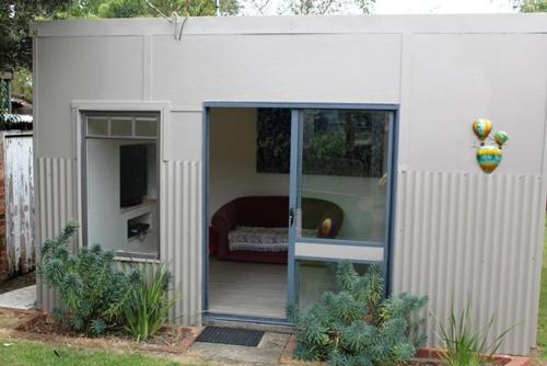 Three-Bedroom House image 9