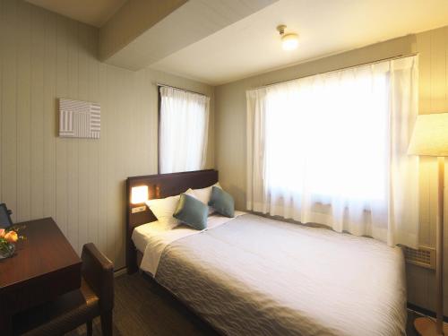 1 twin bed