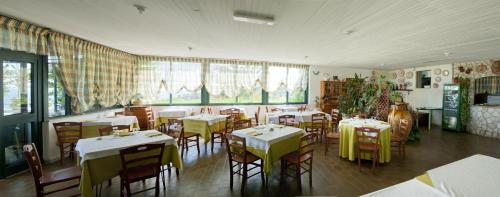 Étterem, Albergo Pensione San Michele in Mattinata