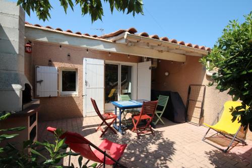 Maison de vacances climatisée séjour, résidence securisee LES SABLES, terrasse Sud dégagée arborée 4 couchages PORTIRAGNES PLAGE LRSAB11 - Location, gîte - Portiragnes