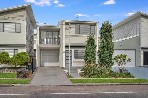 Lambton Road Townhouse