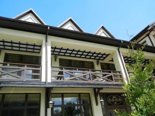 Georg Palace Hotel - image 14