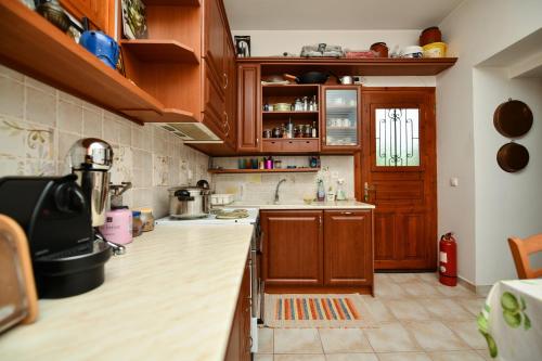 Villa Koliri in พีร์กอส