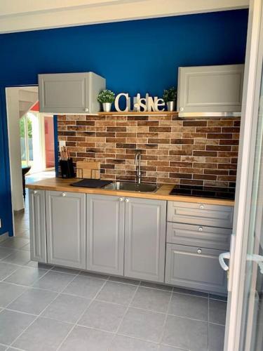 Konyha, Maison Bord de Mer dans la Petite Irlande in Auderville