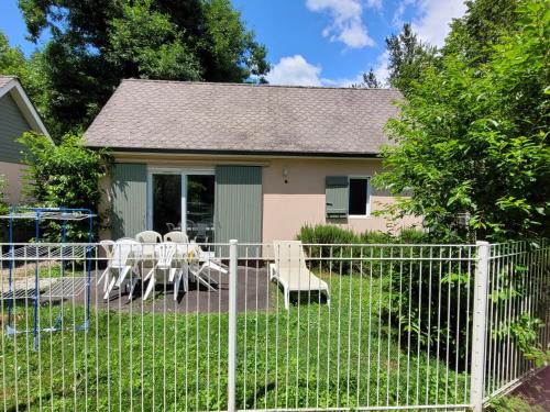 Village de 19 gites avec Piscine et restaurant, Grand Vabre Nature