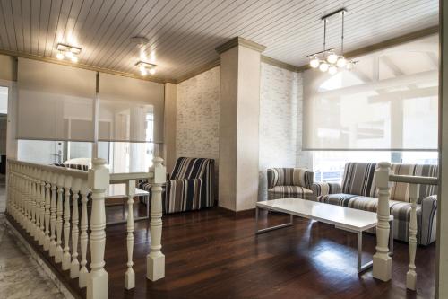 共用Lounge/電視區, 皇家生活風尚公寓 (Apartamentos Royal Life) in 馬洪