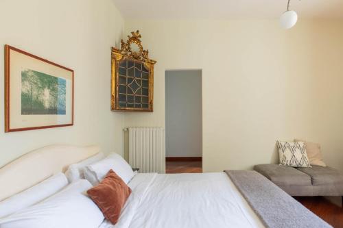 Margutta Colors on Canvas Apartment - image 12