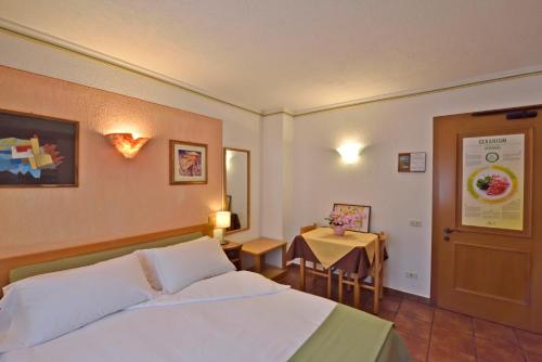 La Roche Hotel Appartments - image 8