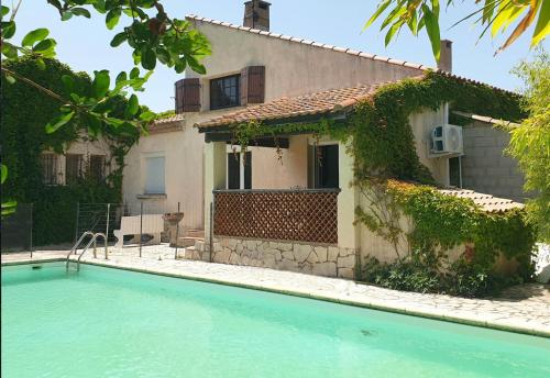 Accommodation in Montady