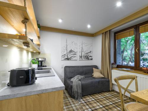 One-Bedroom Apartment image 10