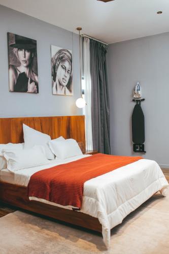 Deluxe Queen Room image 2