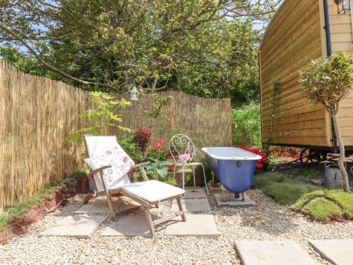 Coombe Valley Shepherd's Hut