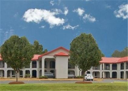 Country Hearth Inn & Suites Dawson - Cuthbert