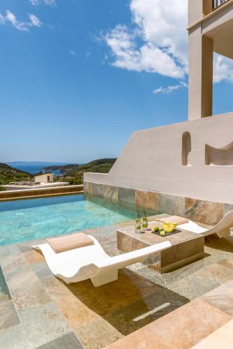 Salvator Villas & Spa Hotel - image 12
