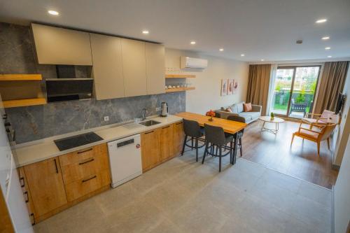 Marine Homes Lara