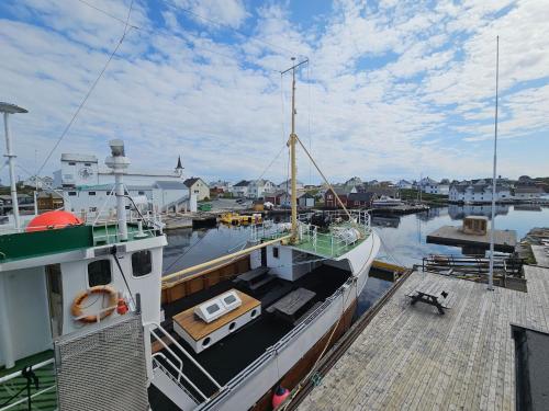 Fab 8 Sardinfabrikken - Fedje Island Fab 8 Sardinfabrikken - Fedje Island