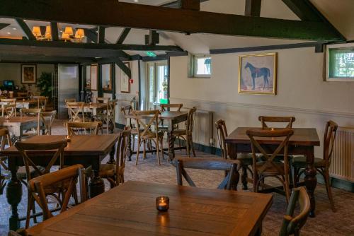High Corner Inn - image 12