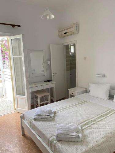 Korali Hotel – Antiparos, UT