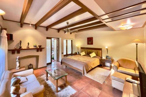 منتجعات وسبا رامسوك (Ramsukh Resorts and Spa) in Old Mahabaleshwar