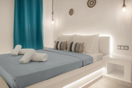 Deluxe Suite with Sea View & Private Veranda image 8