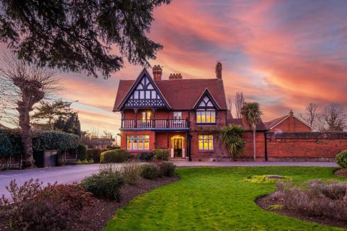The Windsor Tapestries Retreat - Sleeps up to 9, Hot Tub, Free Parking, Dog Friendly, Windsor (foto 10)