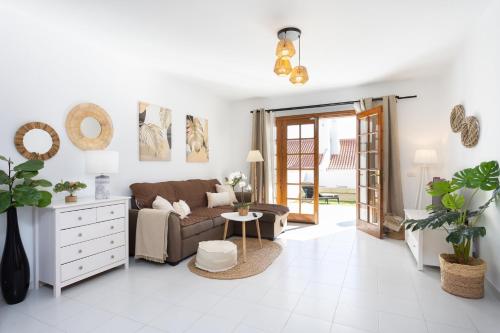 Home2Book Stylish Apt Pool & Terrace, Sand Club in ซานมิเกล