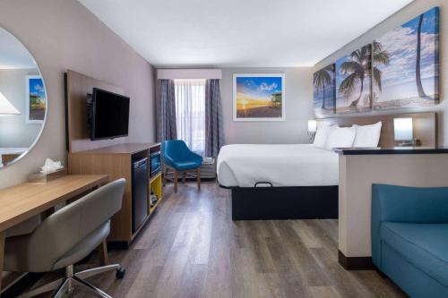 دايز إن آند سويتس باي ويندام كوميرس (Days Inn & Suites by Wyndham Commerce) in كوميرس