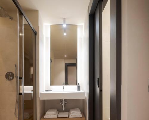Standard Double Room room in Blanq Ruzafa