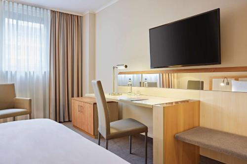 room detail thumbnail 1