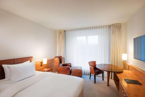 Lindner Hotel Düsseldorf Airport - image 3