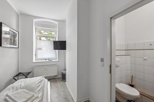 Single Room image 2